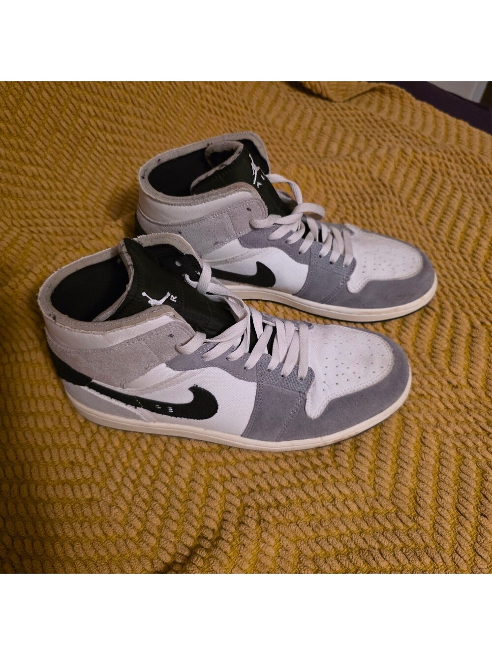 50% off retail - Nike Air Jordan 1 Mid SE Craft GS 'Cement Grey'